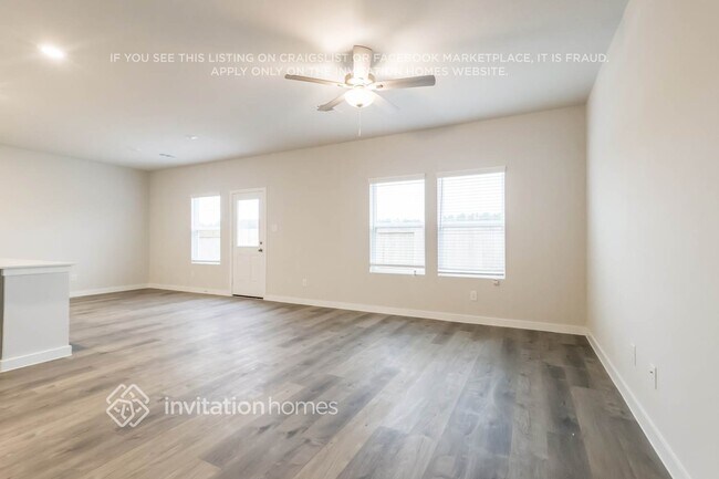 Foto del edificio - 19955 Park Mesa Ln