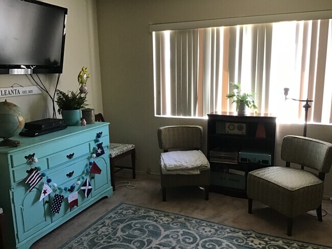 Living room - 2205 Voorhees Ave