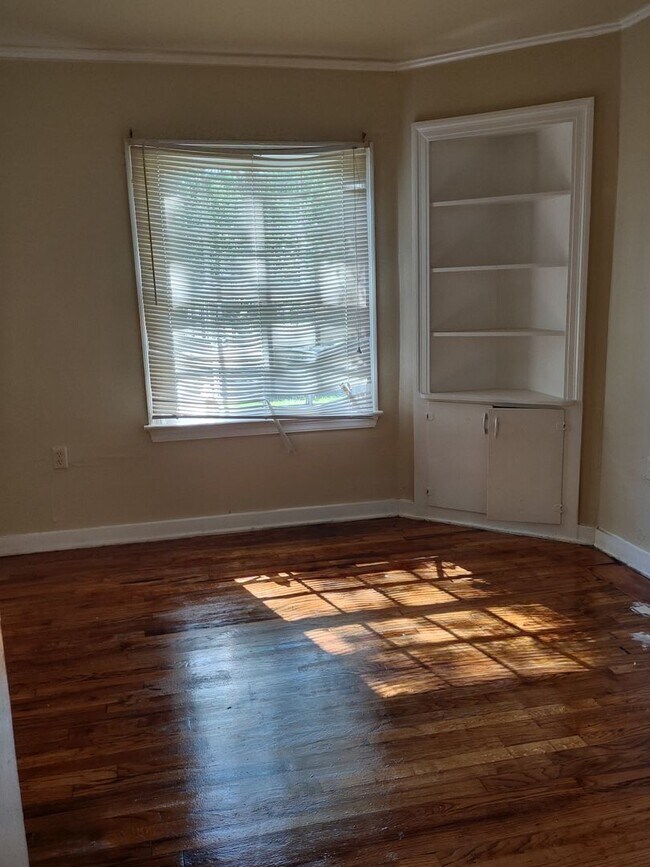 Foto del edificio - MOVE IN SPECIAL!**** 1/2 OF 1ST MONTH RENT...