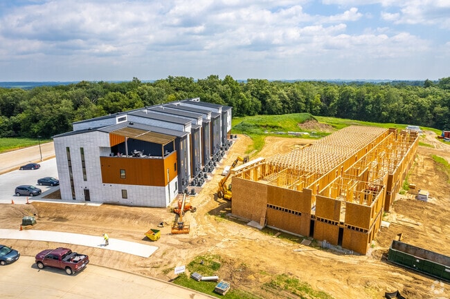 Aerial Photo - Briar Grove Apartments (Building D)