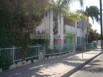 Primary Photo - 642 N Wilmington Blvd