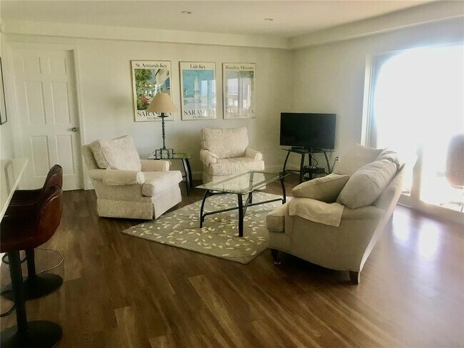 Foto del edificio - 800 Benjamin Franklin Dr