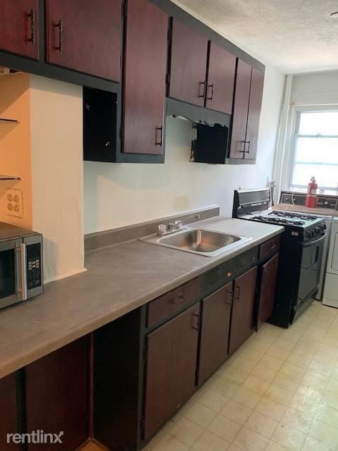 Primary Photo - 1303 N Charles St