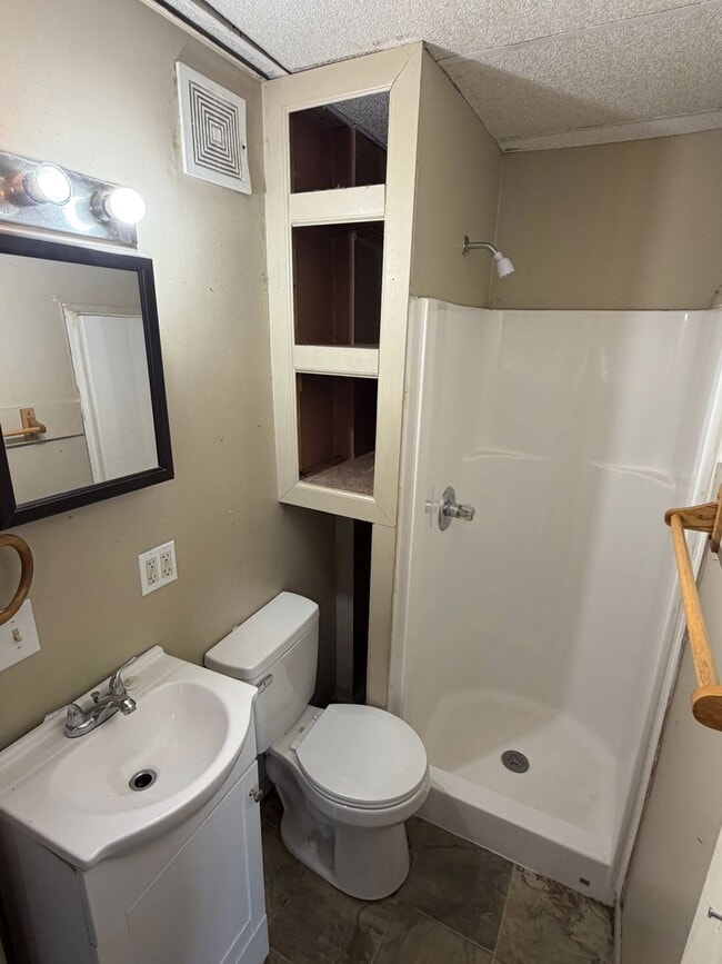 Foto del edificio - 1340 Linden Ave