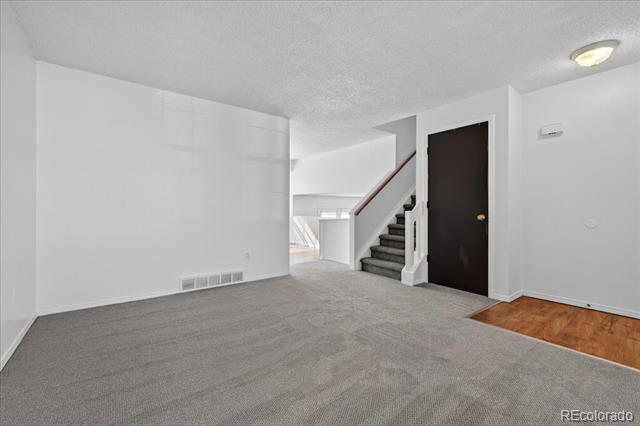 Building Photo - 306 Mulberry Cir