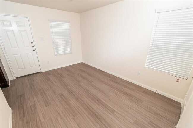 Building Photo - 2658 Bouvardia Wy