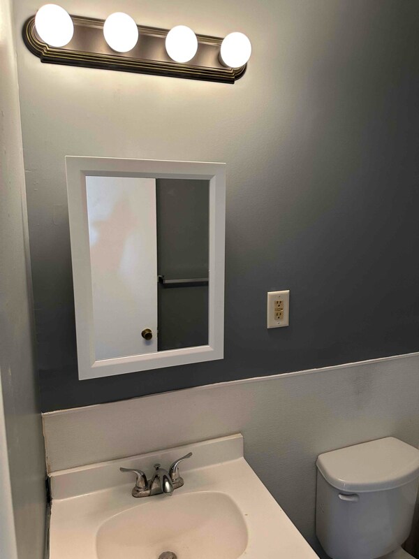 Foto del edificio - 149 E 1st St