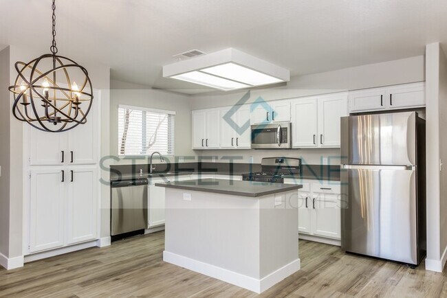 Building Photo - REDUCED! - Now offering $250 off first ful...