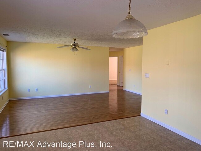 Foto del edificio - 3 br, 2 bath House - 112 Red Hawk Dr