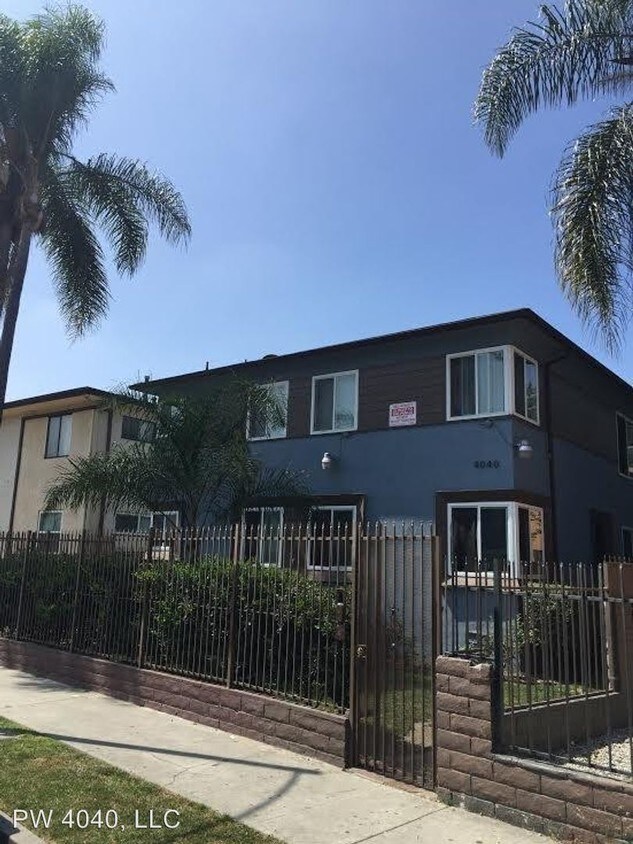 Primary Photo - 4040 Palmwood Dr