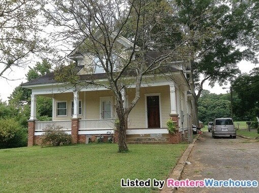 Primary Photo - Renovated and Spacious 5 Bedroom in Kirkwood!