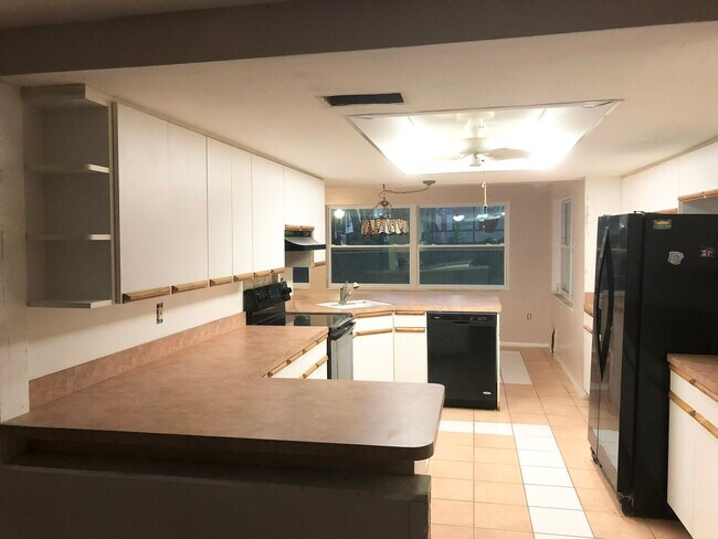 Foto del edificio - 3704 Wiltshire Dr