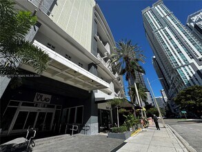 Building Photo - 1250 S Miami Ave