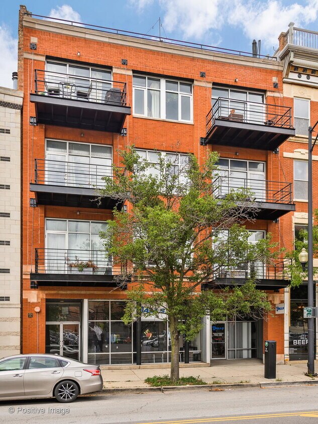 Primary Photo - 1344 W Madison St