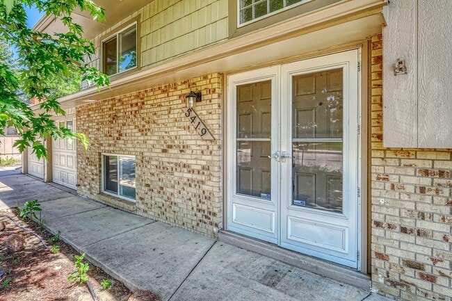 Foto del edificio - Spacious Home in Rustic Hills!