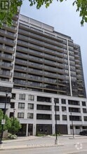 Building Photo - 1-1111 De Boers Dr