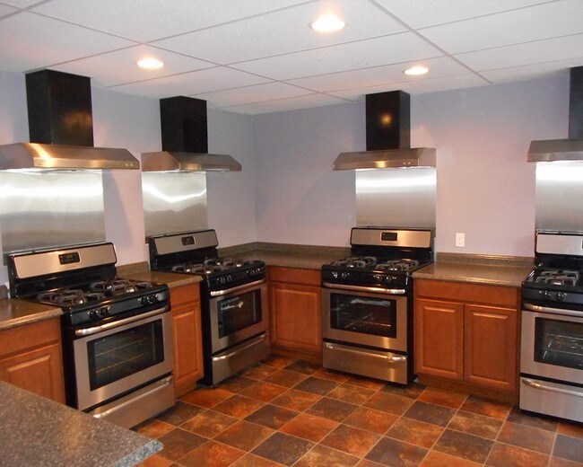 Carbondale Apartments Including Campus Edge Apartments Carbondale, IL