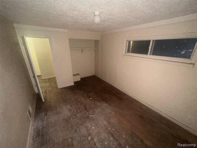 Building Photo - 32048 Cheboygan Ct