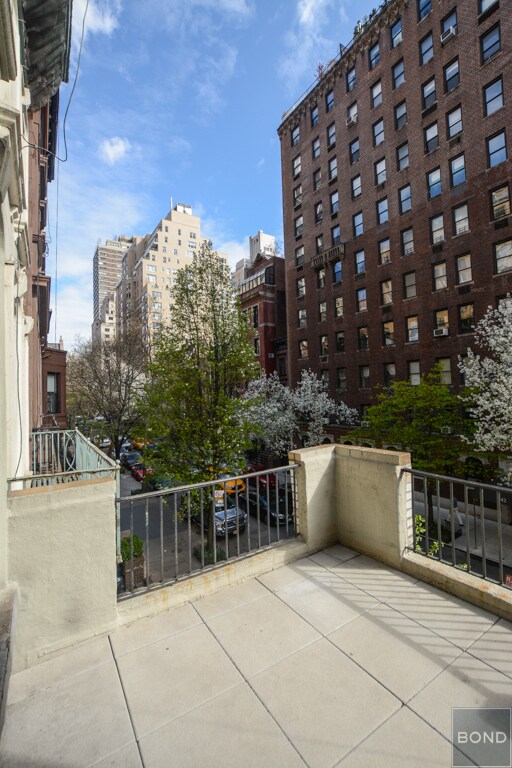 Foto del edificio - 151 E 71st St