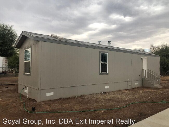 Building Photo - 2 br, 1 bath House - 1007 S. Heber Ave