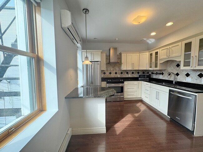 Foto del edificio - 212 Chelsea St