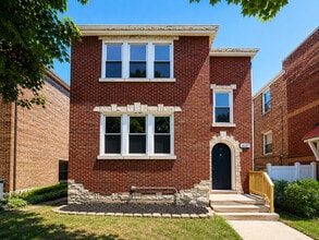 Building Photo - 1637 Elmwood Ave