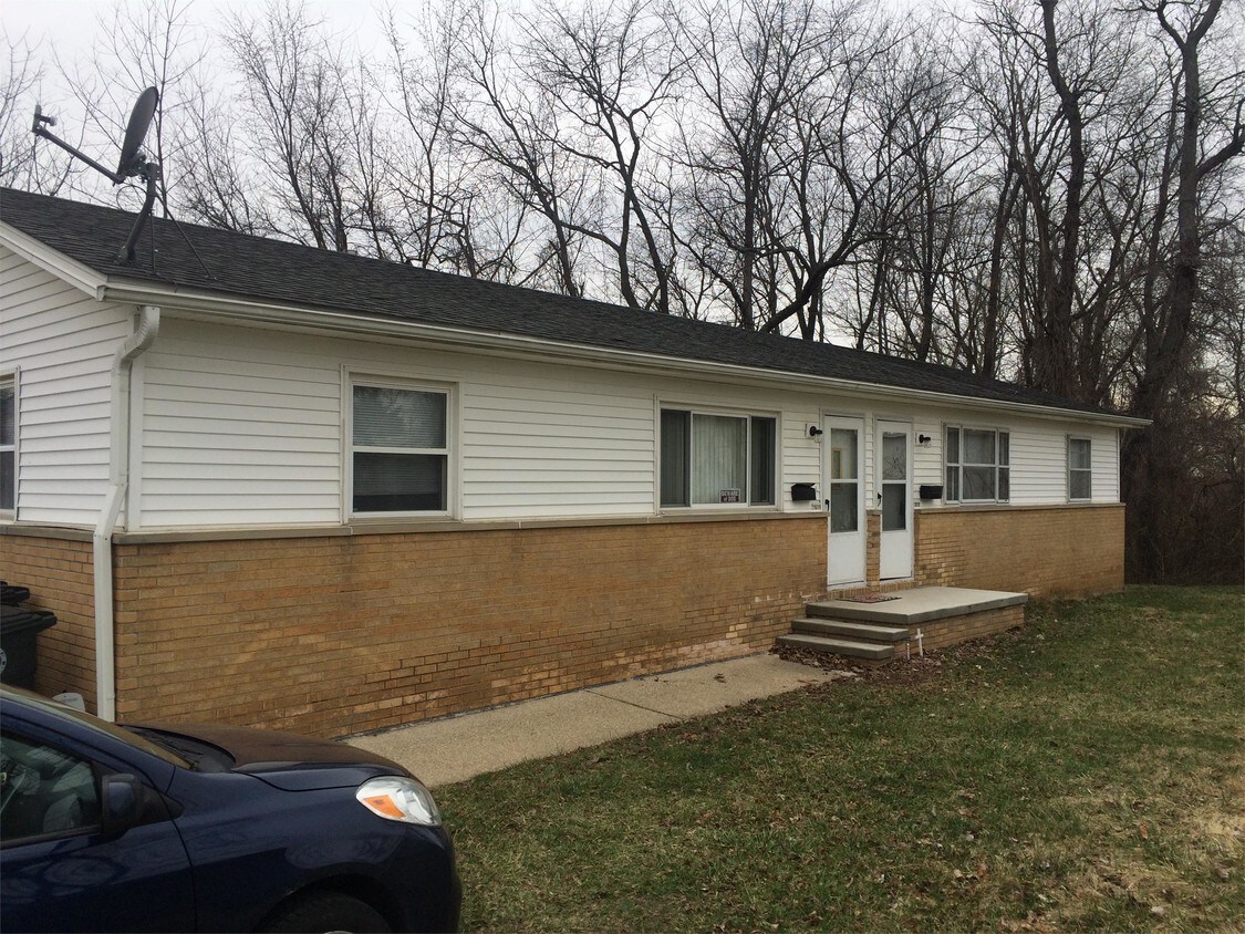 Primary Photo - 1511 Hobart Ave