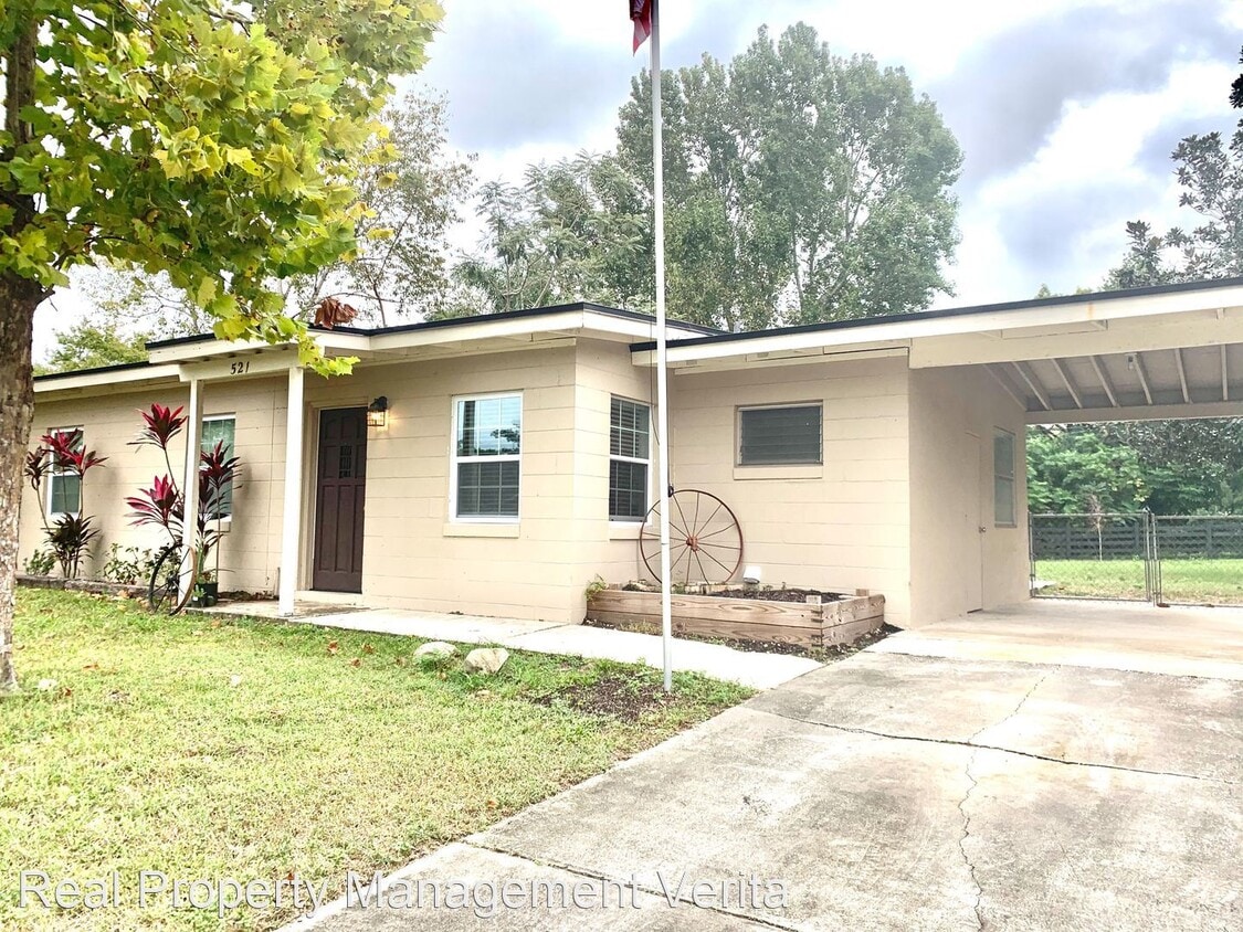 521 E 4th St, Chuluota, FL 32766 House Rental in Chuluota, FL