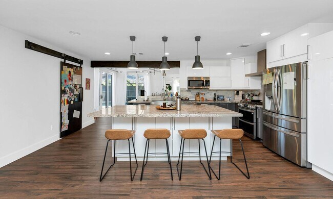 Foto del edificio - 4707 N 30th Pl