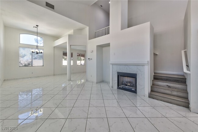 Building Photo - 908 Siena Hills Ln