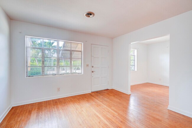 Foto del edificio - 215 32nd St