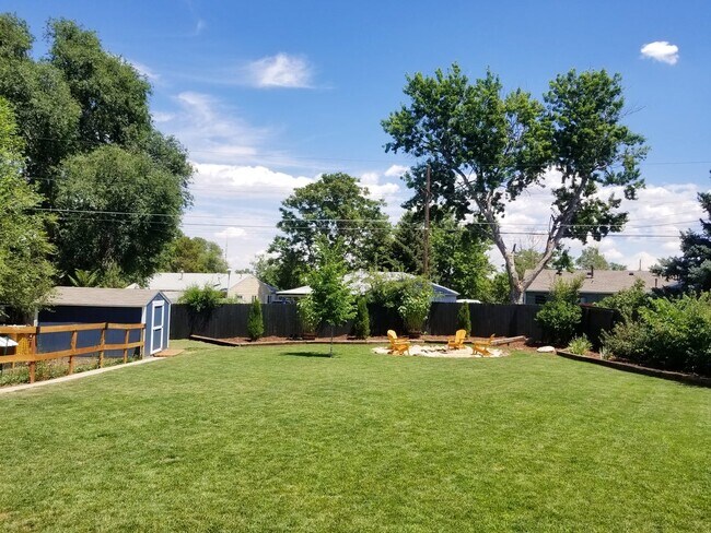 Building Photo - 1440 S Vrain Way