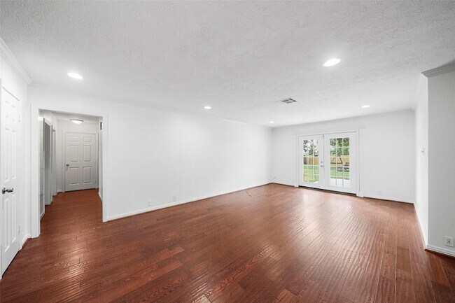 Foto del edificio - 2226 Droxford Dr
