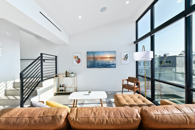 Foto del edificio - Luxurious Condo in the heart of Balboa Vil...