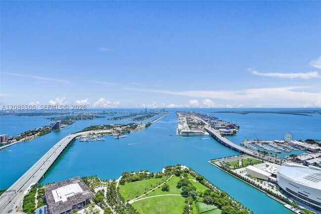 Foto del edificio - 1100 Biscayne Blvd