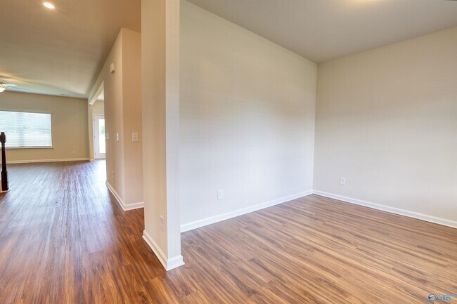 Foto del edificio - 13918 Hickory Brk Rd