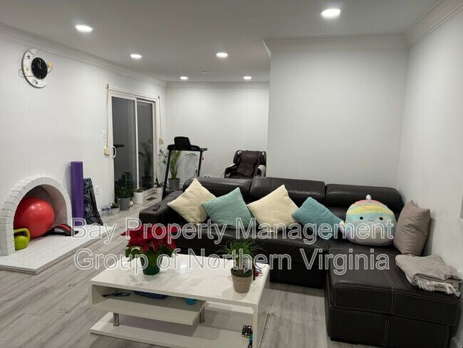 Foto del edificio - 10014 Downeys Wood Ct