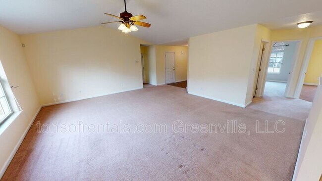 Building Photo - 204 Juniper Leaf Way