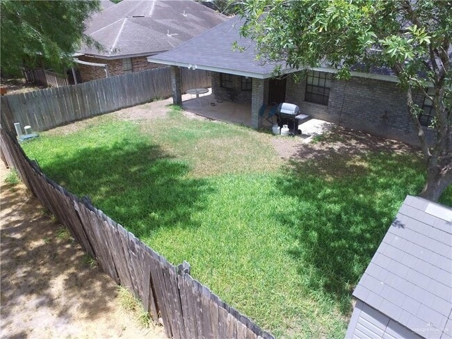 Building Photo - 22 Mynah Ave