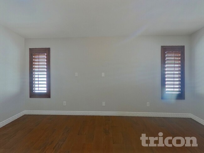 Foto del edificio - 4227 S 104th Ave