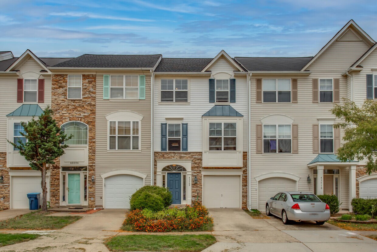 Primary Photo - 43508 Jubilee St