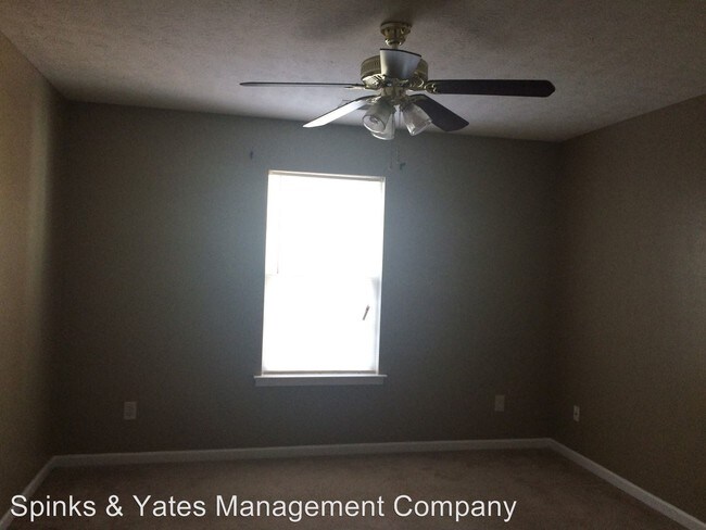 Building Photo - 3 br, 2 bath House - 112 Oakmont Dr.