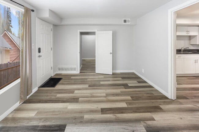 Foto del edificio - 2910 Orchard Cir