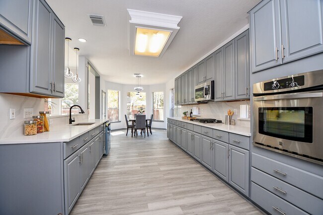 Building Photo - 20011 Polly Creek Way