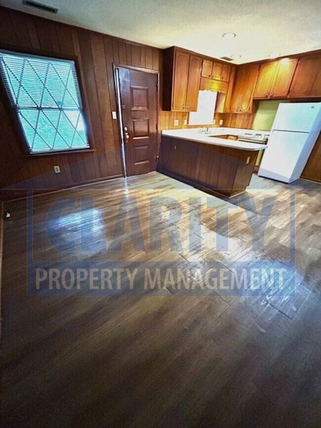 Foto del edificio - 405 Emmett Ave NW