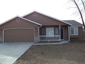 Building Photo - 7289 Edgebrook Dr