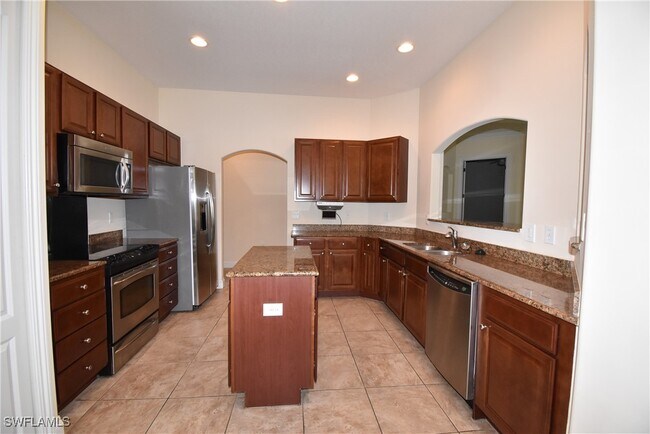 Building Photo - 1296 Verde Dr