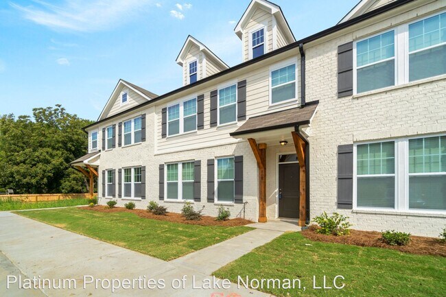Foto del edificio - 3 br, 2.5 bath House - 808 Lew Street