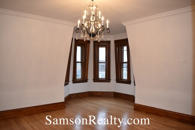 Building Photo - 412 Angell St