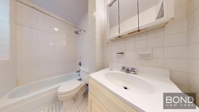 Foto del edificio - 1 bedroom in Manhattan NY 10014